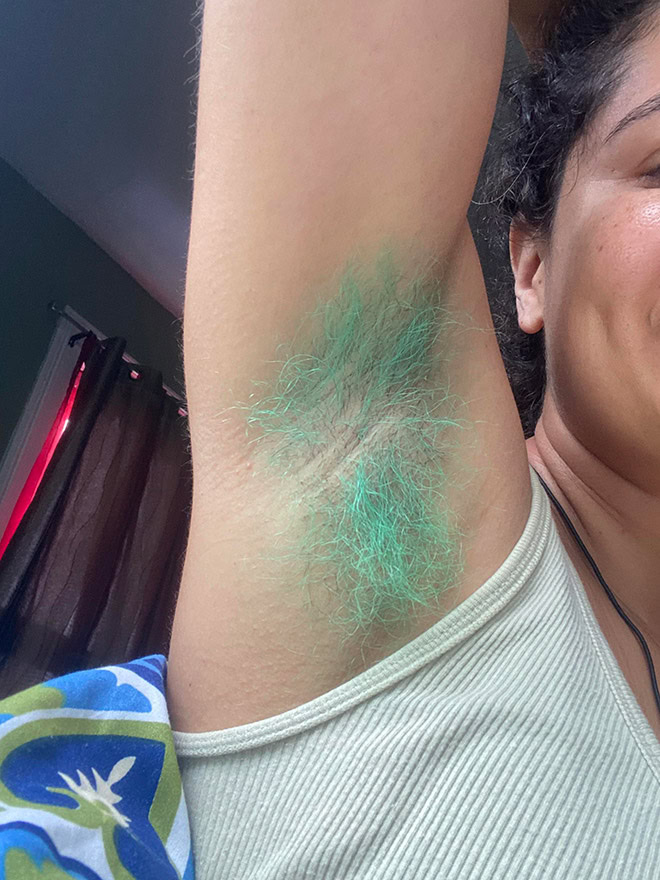 Women With Dyed Armpit Hair: Weird Instagram Beauty Trend